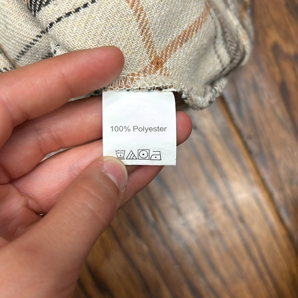 Shein women’s plaid skirt - Picture 4 of 5